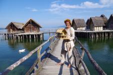 Hausbau in der Steinzeit - Archäologische Experimente in den Pfahlbauten am Bodensee vom 29.7. bis 4.8.