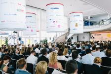 Tickets für Top-Branchentreff der digitalen Touristik buchbar: Namhafte Experten sprechen im Juni 2017 auf den "VIR Online Innovationstagen" über Künstliche Intelligenz