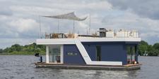 SCHAAF Hausboote setzen in Kooperation mit Black Label Immobilien einen neuen Trend mit urbanen Hausbooten
