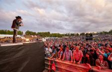 Kartenvorverkauf für den 35. Int. ADAC Truck-Grand-Prix hat begonnen - Wer in einem Racetruck mitfahren will, muss schnell sein