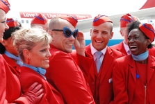 Life Ball Sonderflug der Austrian Airlines von New York in Wien gelandet