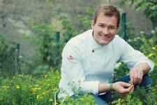 Toques d'Or Chef Simon Tress, Autor des Buches "Das ganze Tier" zählt zu den besten Fleisch-Kochbüchern 2019