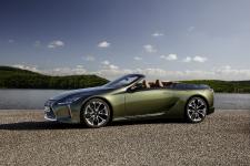 Neues Lexus LC Cabriolet ab sofort bestellbar (Kraftstoffverbrauch kombiniert 12,6 l/100 km; CO2-Emissionen kombiniert 288 g/km)