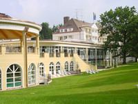 David Garrett live erleben: Das Steigenberger Hotel Der Sonnenhof bietet anlässlich des "Festival der Nationen" exklusive Packages mit David Garrett Konzertkarten