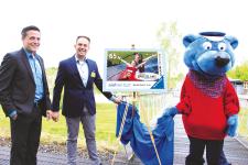 Südmail gratuliert dem Ravensburger Spieleland mit Sonderbriefmarke zum 20. Geburtstag