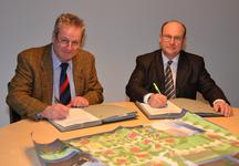 Landschaftsgärtner gestalten Mustergärten im Fertighauszentrum