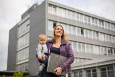 Hochschule für Wirtschaft und Gesellschaft Ludwigshafen erhält Auszeichnung für nachhaltig familiengerechte Arbeits- und Studienbedingungen