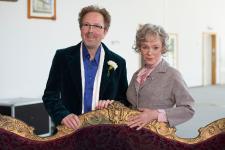 "It's Teatime" stimmt auf Premiere "Das Land des Lächelns" ein