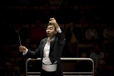 Alan Buribayev und Daniel Müller-Schott am 3. März in der Philharmonie
