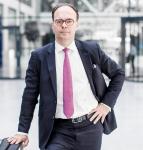 ARQIS berät SchneiderGolling Gruppe bei Verkauf des Gewerbe- und Industriemaklergeschäfts an Aon