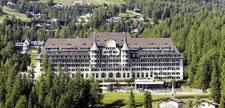 Eine Sommerreise, die in Erinnerung bleibt: Mit dem Glacier Express zu den Grand Hotel-Legenden der Schweiz, dem Suvretta House St. Moritz und Grand Hotel Zermatterhof