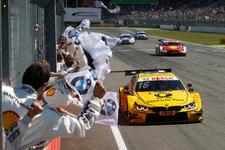 Glock und Farfus fahren im Sonntagsrennen in Hockenheim auf das Podest - Sechs BMW M4 DTM in den Punkten