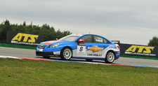 Laufsieg für Rob Huff und eine starke Mannschaftsleistung für Chevrolet beim siebten Lauf der FIA Tourenwagen-Weltmeisterschaft im tschechischen Brünn