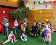 Neue Schmetterlinge aufgenommen - Landenberger Schule begrüßt seine Schulanfänger
