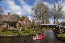 Sterne gucken, Flüsterboot fahren, Pralinen genießen: Die Top 10 für Romantiker in Holland