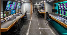 Broadcast Solutions übergibt ersten UHD-Ü-Wagen an St. Petersburg