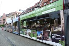 Rollende Werbung für Welterberegion Wartburg Hainich in der Landeshauptstadt Erfurt unterwegs