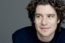 >Symphonic Mob< mit DSO-Chefdirigent Robin Ticciati am 23. September