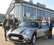Allzeit gute Fahrt: Neuer Dienstwagen für die Fränkische Weinkönigin