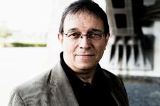 Andreas Eschbach liest aus "Perry Rhodan - Das größte Abenteuer" in Weltraumatmosphäre