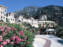 Die neue Anlage in Antalya kennenlernen und in LykiaWorld Ölüdeniz den Herbst genießen