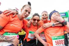 10 FrontRunner laufen in 10 Tagen 10 Marathons - von London nach Paris