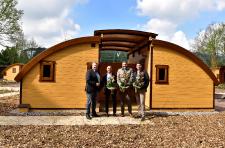 Übergabe der neuen Dschungel-Lodges im Serengeti-Park