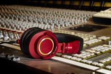 Neue Limited Edition des M50x in glänzendem Rot