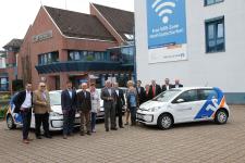 Volksbank Bühl übergibt fünf VR-mobil-Fahrzeuge im Gesamtwert von 57.500 Euro an gemeinnützige Einrichtungen der Region