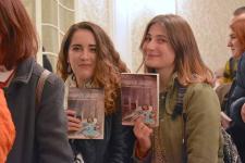 Die vollständige Bibel jetzt in 692 Sprachen