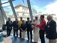 Titanen on Tour zu Besuch im deutschen Bundestag