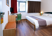 ibis Nachbarschaftsaktion - beste Preise für gute Nachbarn