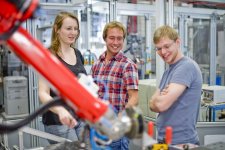 TH Aschaffenburg stellt elektrotechnische Fernstudiengänge vor