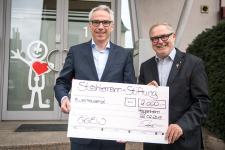Die GGEW AG spendet 2.000 Euro an die Strahlemann-Stiftung in Heppenheim