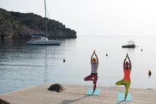 Namaste auf Kreta: Deluxe-Urlaub mit "the wild child of yoga"