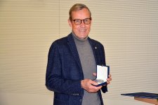 Ehrenplakette der Landesärztekammer Hessen in Silber für PD Dr. med. Martin Graubner