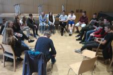 Mobbing, Freiheit und Freundschaft
