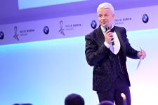 Felix Burda Award: Entertainer Guido Cantz moderiert, Schauspielerin Jessica Schwarz laudatiert
