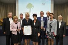 "Kathi wird mit dem Ethikpreis 2016 ausgezeichnet"