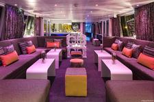 Flusskreuzfahrt als exklusives Erlebnis: Auf kleinen Penichen durch Paris und das Elsass - CroisiEurope hat ehemaligen Binnenfrachter zu luxuriösen Schiffen umgebaut