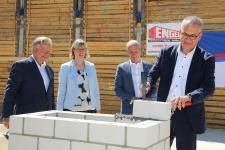 Lyoner Quartier: Sechs Mehrfamilienhäuser mit Blick auf den Frankfurter Stadtwald
