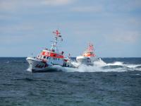 Groß angelegte Suche: Besatzungsmitglied einer Fähre wird von dänischem Hubschrauber aus der Ostsee gerettet