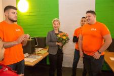Alle Chancen genutzt! 16 junge Berliner erhalten Arbeitsverträge bei der BSR