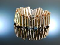 Die Halsbandaffaire präsentiert historischen Schmuck mit Persönlichkeit
