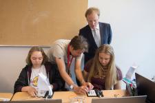 Informatik, Elektronik, Programmieren: Experten bieten kostenlose interaktive Workshops für Jugendliche an