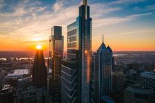 Das Four Seasons Hotel Philadelphia at Comcast Center als neuer Stern in der Skyline Philadelphias