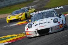 Porsche in Startreihe eins beim ADAC GT Masters auf dem Nürburgring