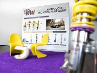 Fahrwerkhersteller KW automotive präsentiert neues Shop in Shop-System für Fachhandelspartner