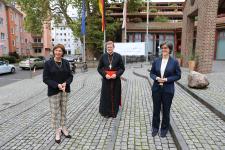 Schul- und Bildungsministerin Gebauer: "Die Zukunft gestaltet sich im Zusammenspiel von Analog und Digital"