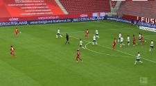 Weserbergland wirbt beim Spiel Mainz gegen Bielefeld in der Fußball-Bundesliga